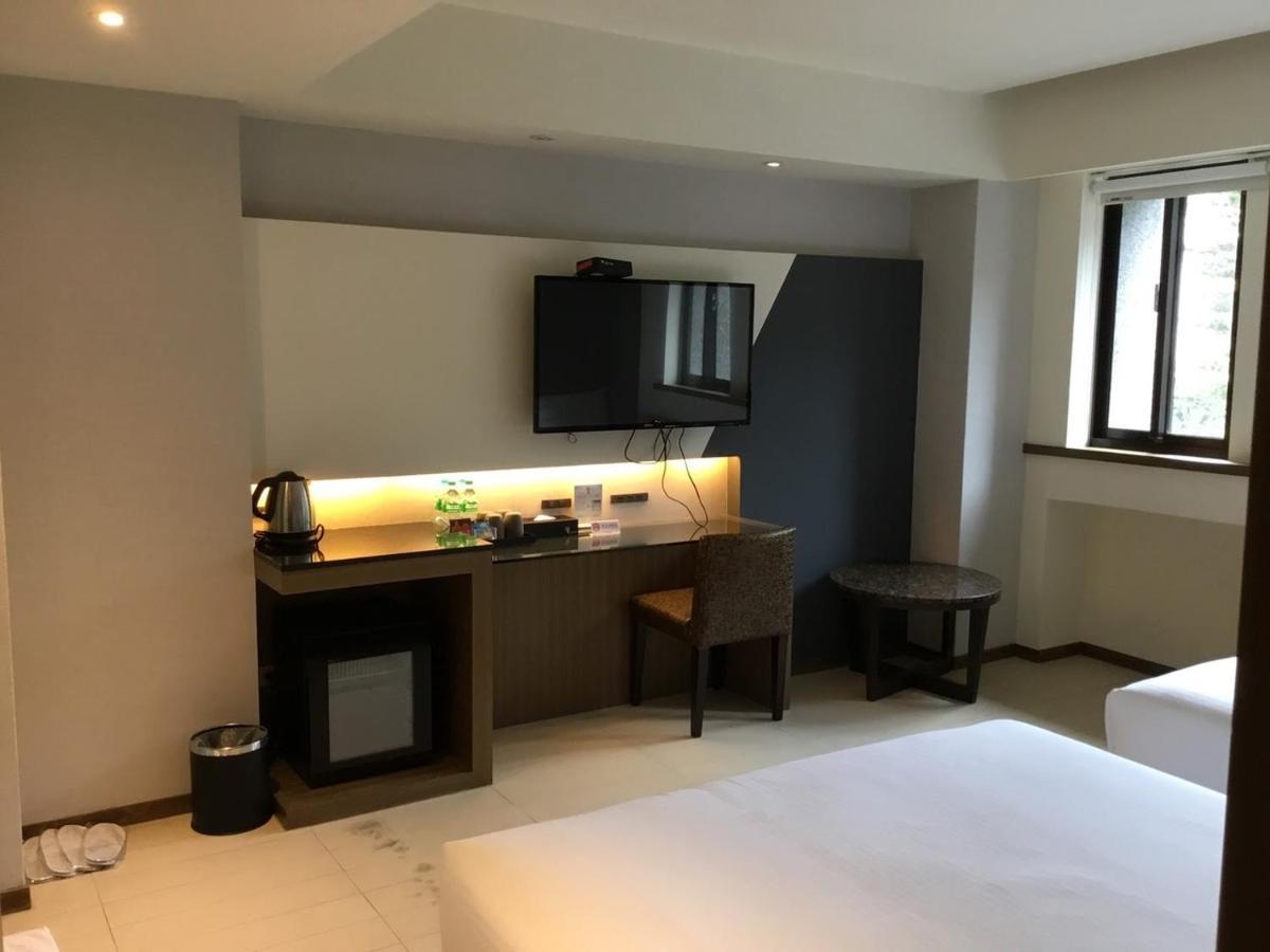 Fu Kuang Hotel Pingtung Exterior photo